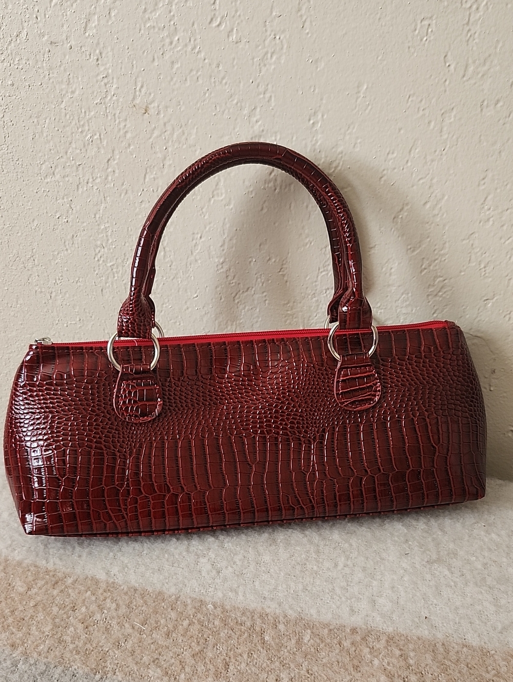 Primeware Red Crocodile Embossed Insulated Single Bottle Wine Clutch